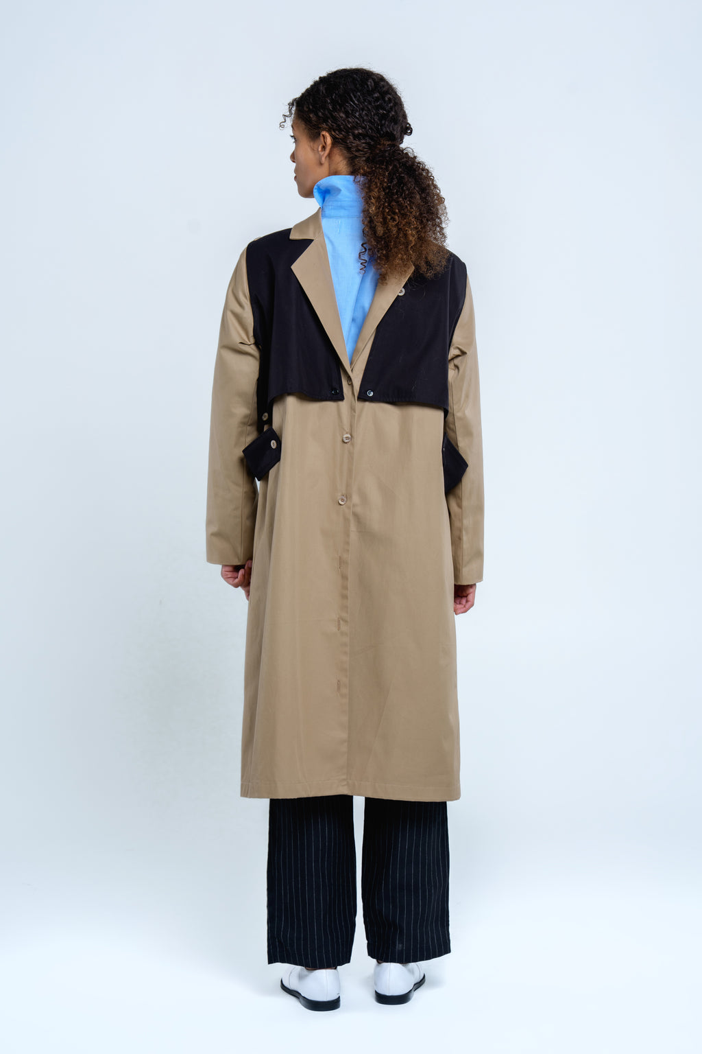 Duster jacket with removable flaps