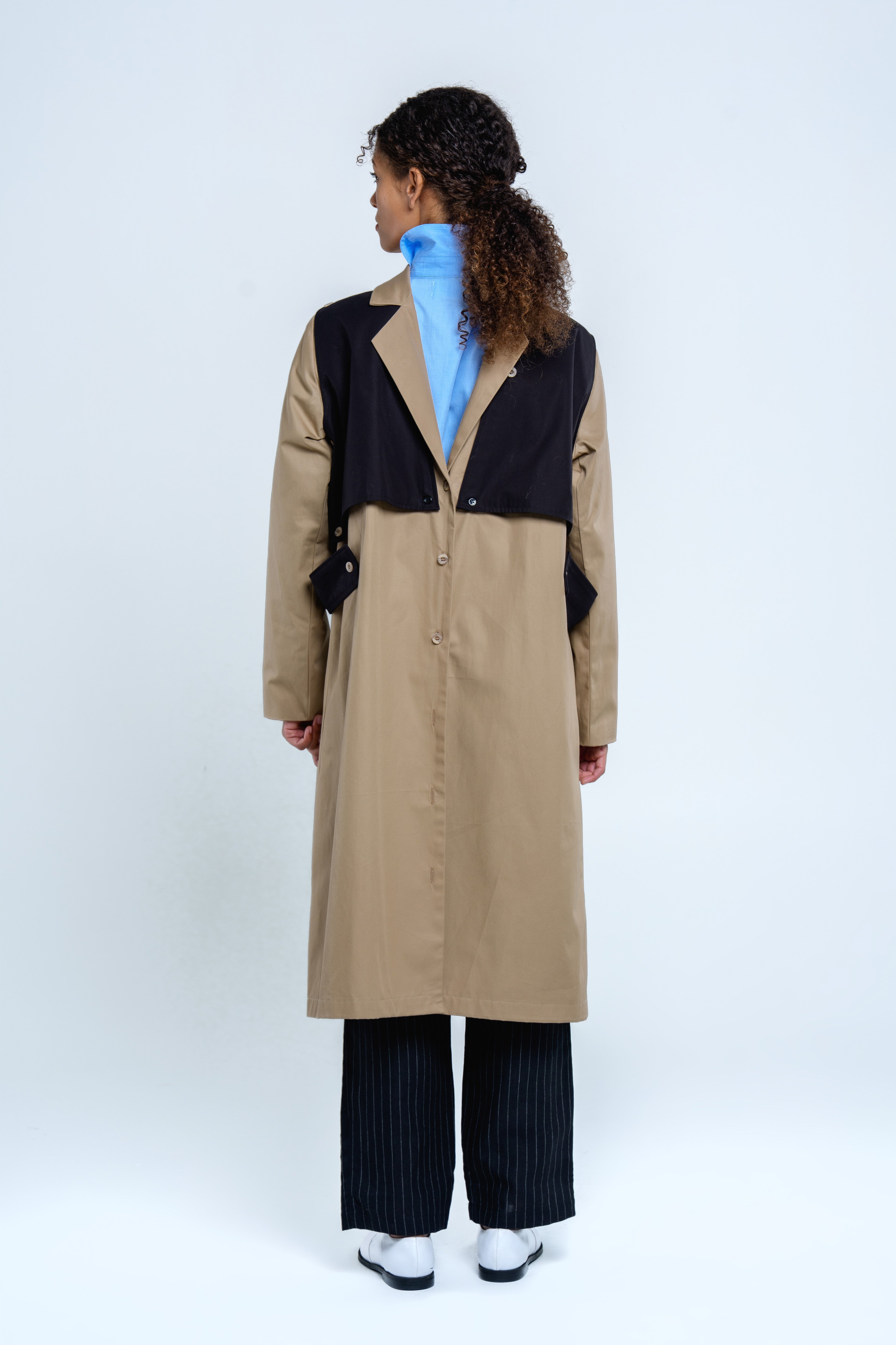 Duster jacket with removable flaps