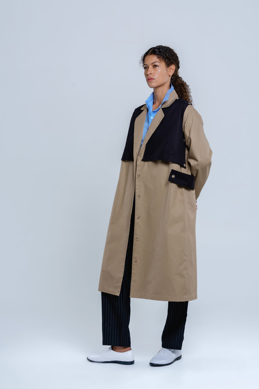 Duster jacket with removable flaps