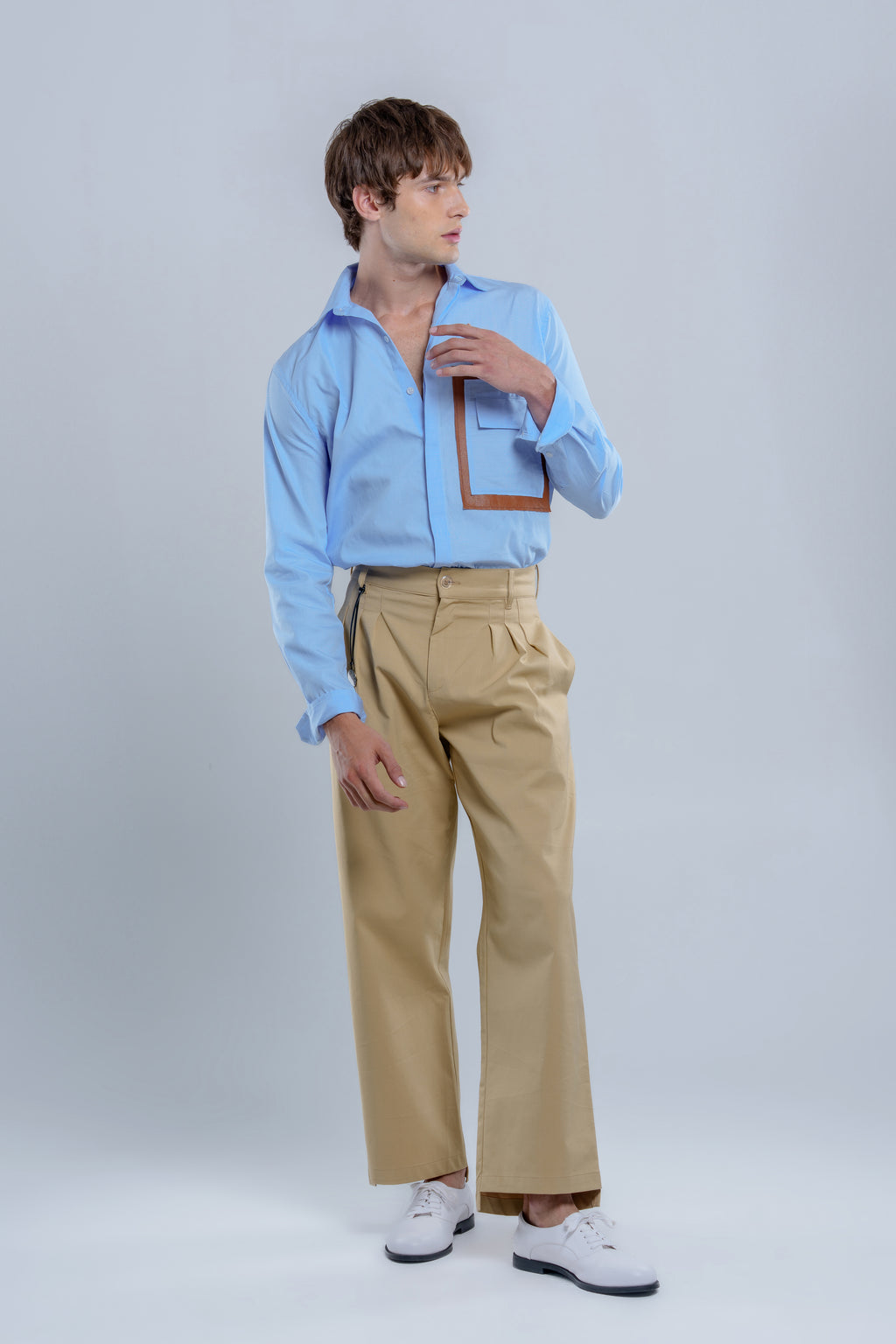 Men's slim fit shirt with leather details